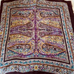 Women’s Purple Scarf